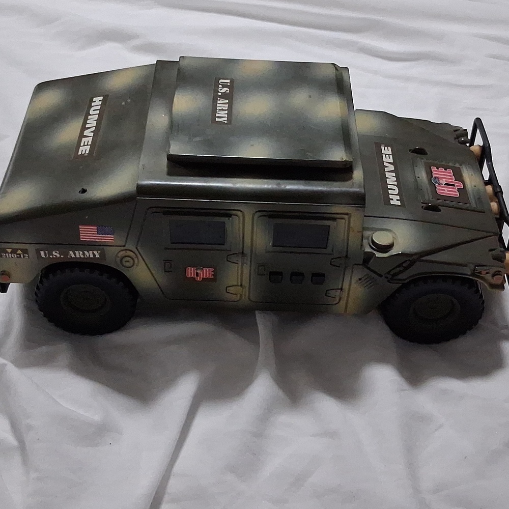 Hasbro G.I. Joe Humvee Mobile Command Vehicle Action Figure Accessory Vintage 01